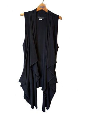 Pretty Woman flowing black vest with large pockets Size Medium